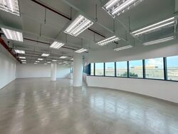 Expo MRT (D16), Warehouse #578704261